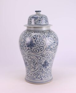 7234 Blue and white jar with lotus flower